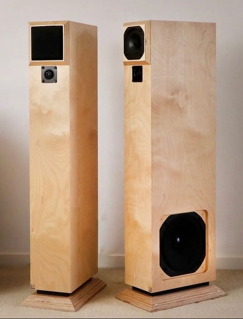 Tower One Signature floorstanding loudspeakers